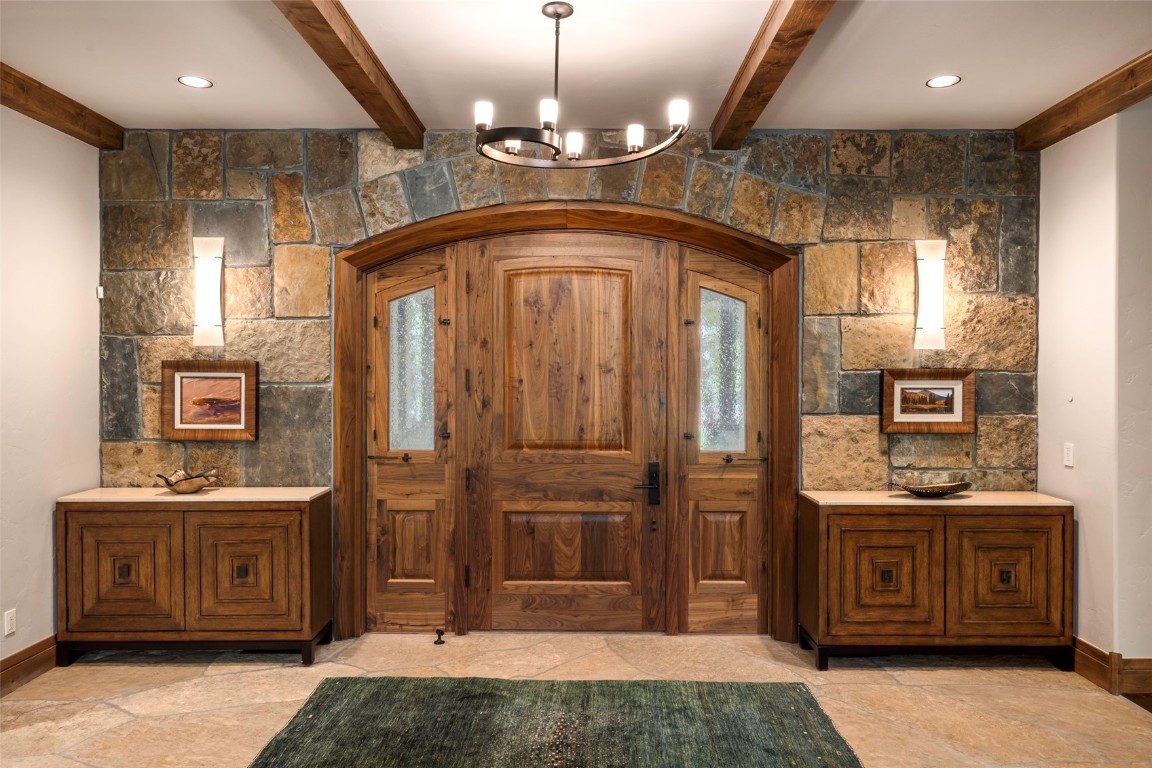 2811 Whitewater LANE