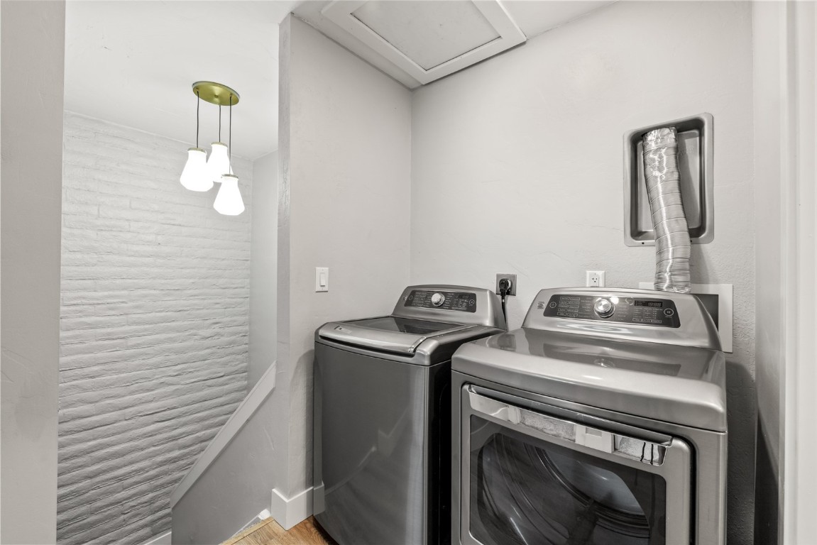 13 Cedar COURT 13