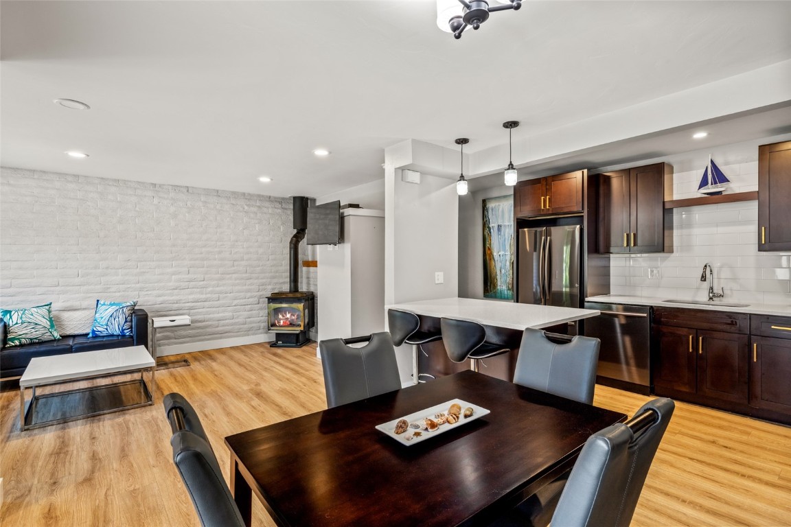 13 Cedar COURT 13
