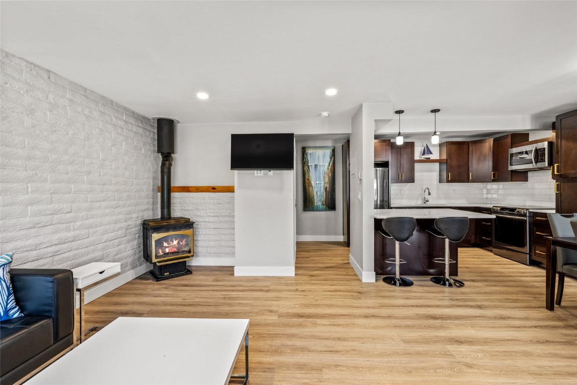13 Cedar COURT 13