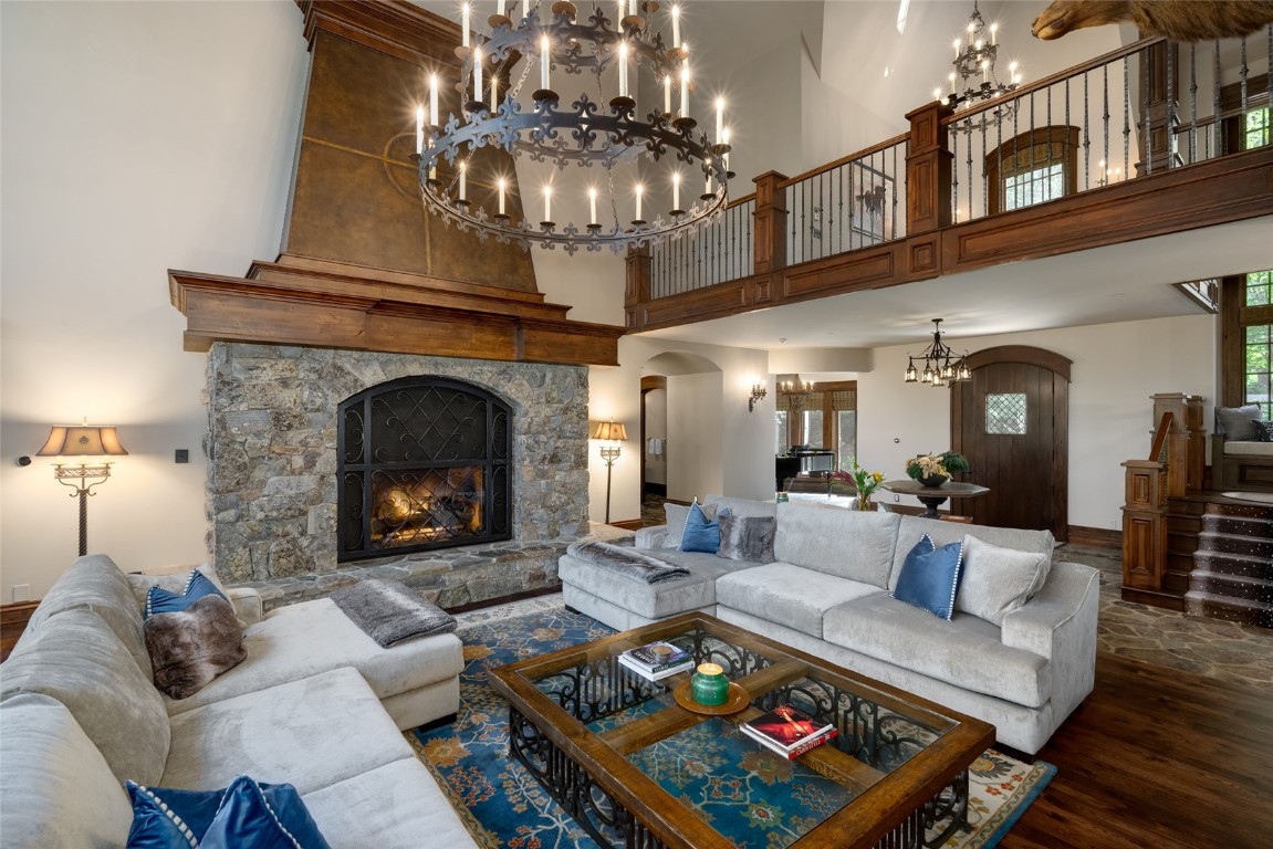 1058 Graystone COURT