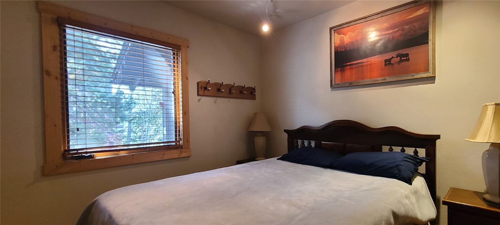 2590 Longthong ROAD 211