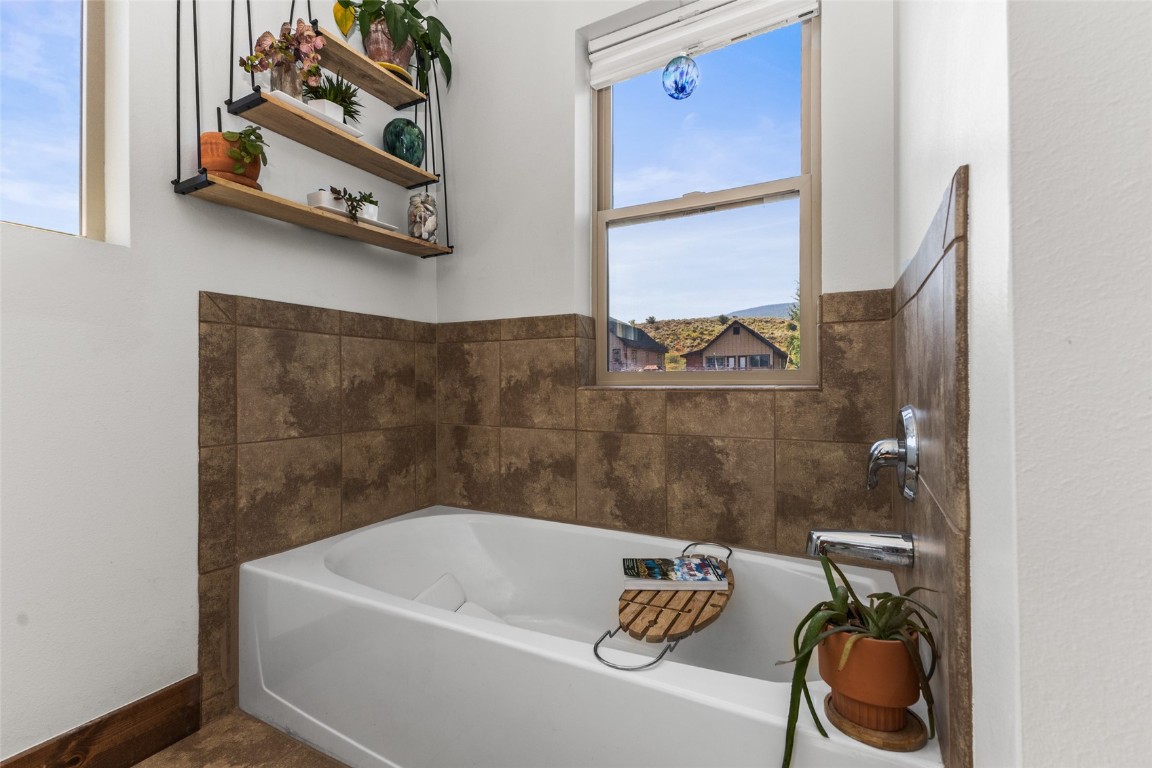 23700 Sagebrush CIRCLE