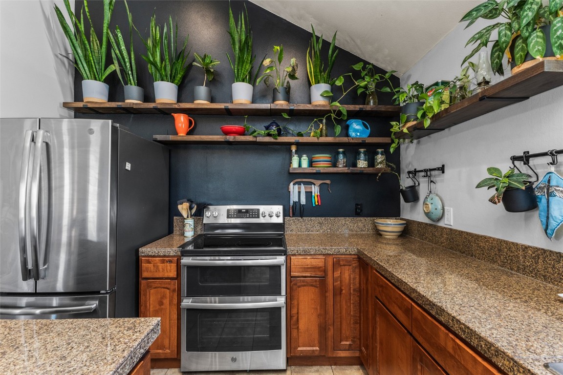 23700 Sagebrush CIRCLE