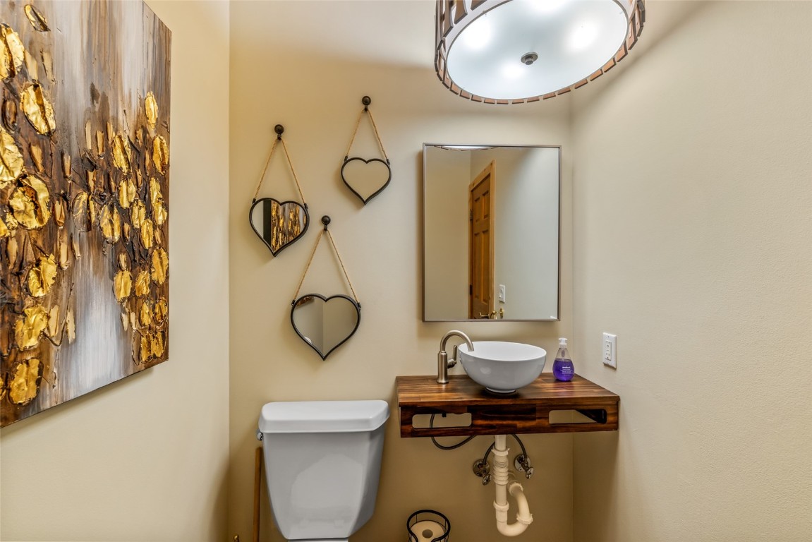 30800 Game Trails DRIVE