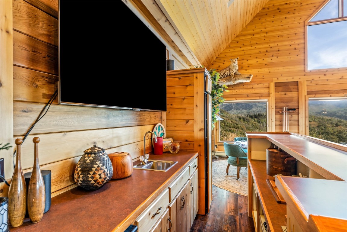 30800 Game Trails DRIVE