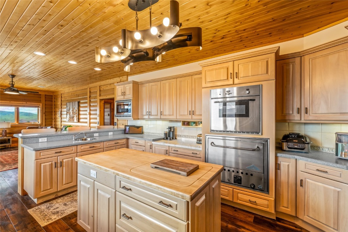 30800 Game Trails DRIVE