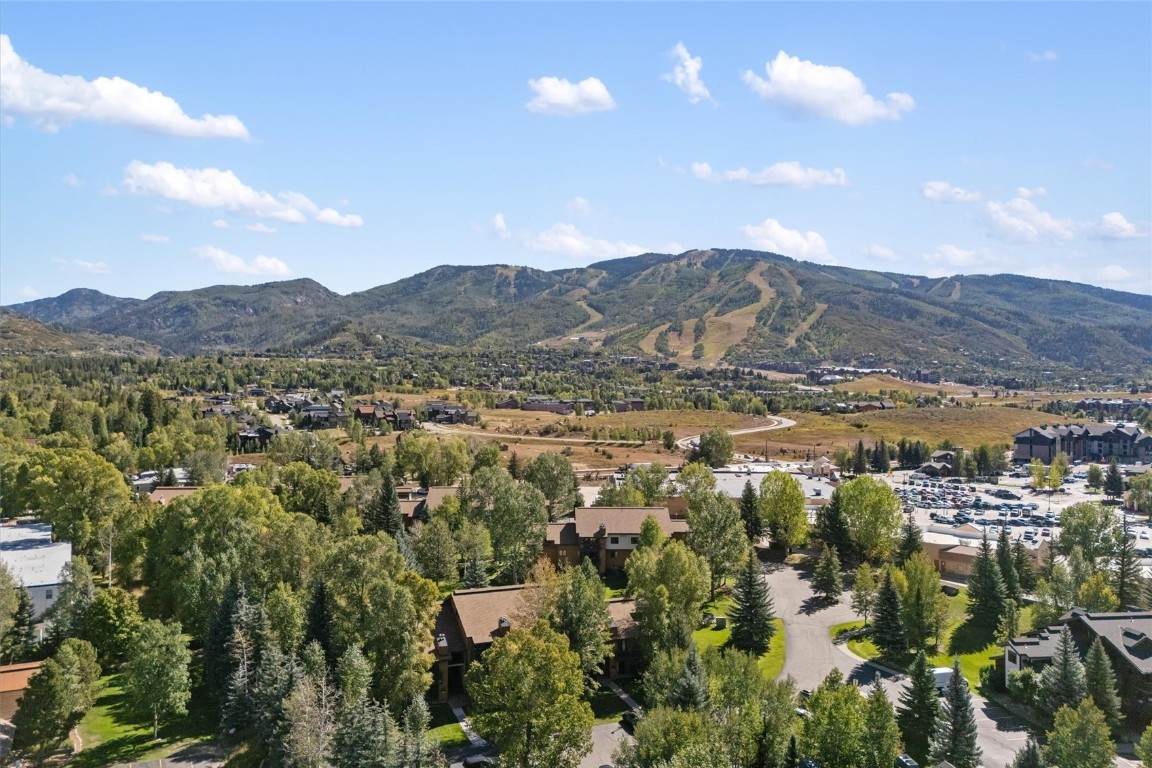 460 Ore House Plaza 202