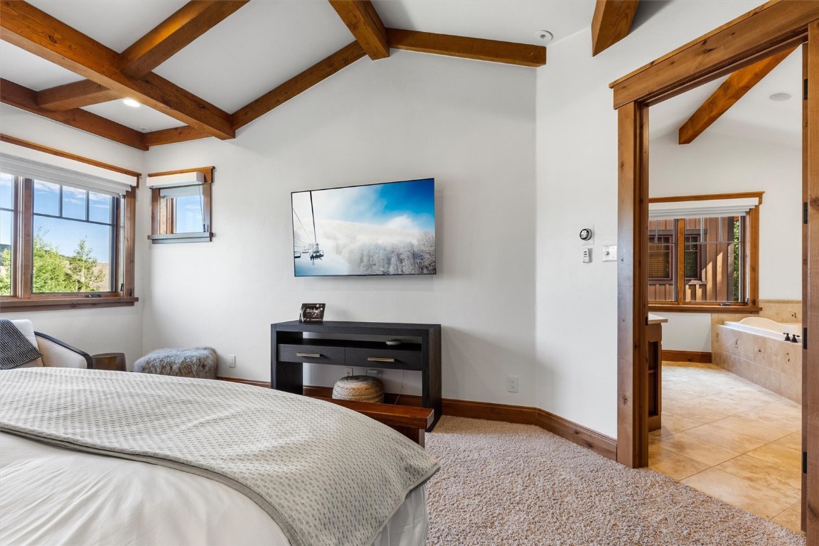 1240 Eagle Glen DRIVE 12