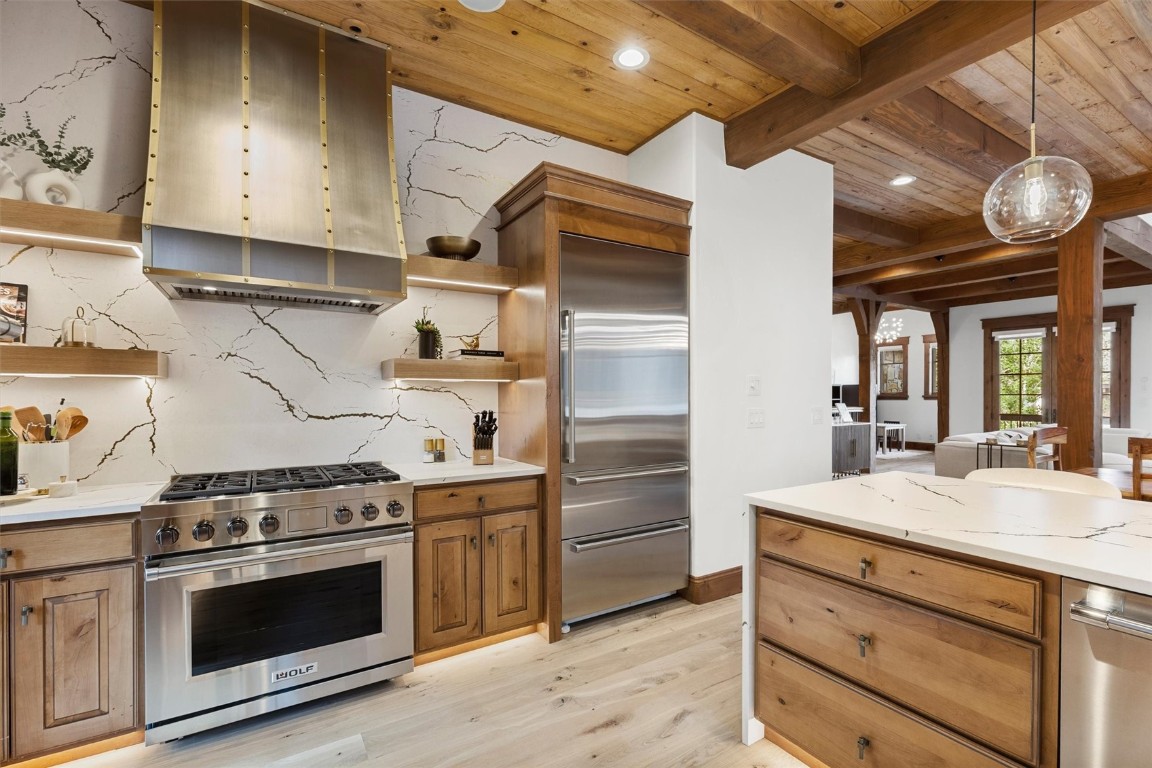 1240 Eagle Glen DRIVE 12