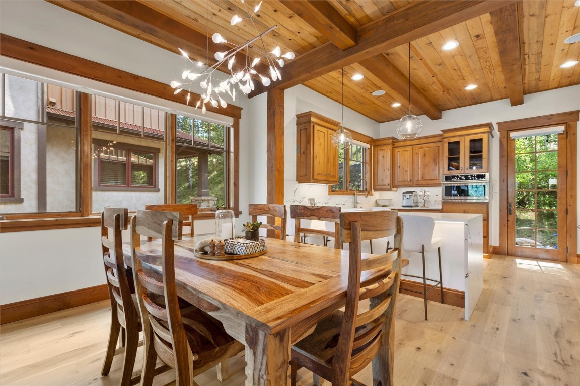 1240 Eagle Glen DRIVE 12