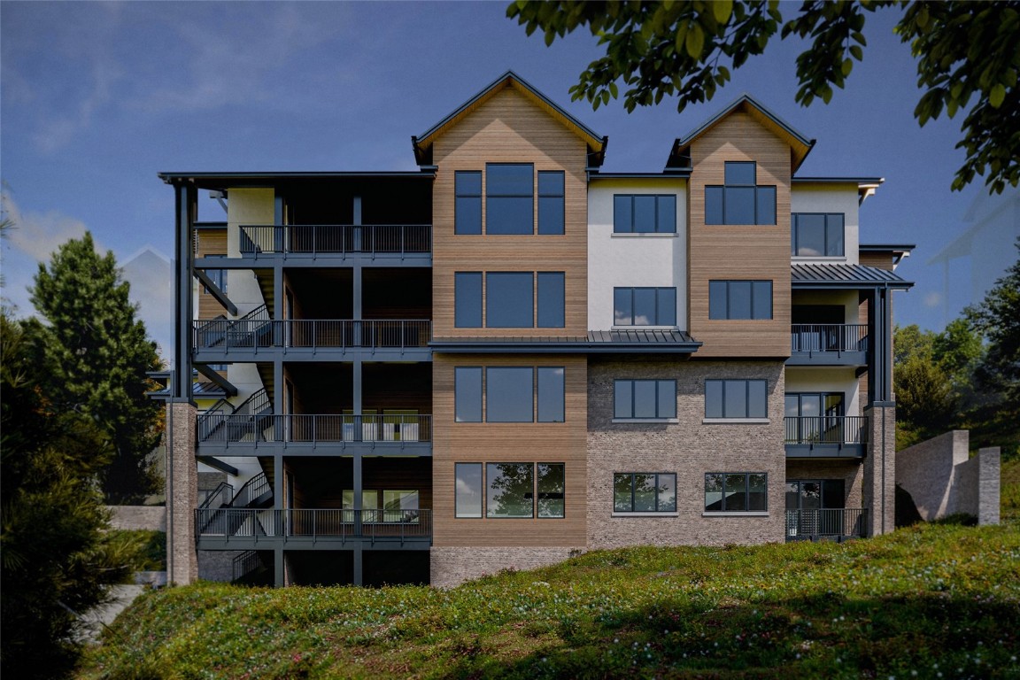 2410 Ski Trail LANE 704