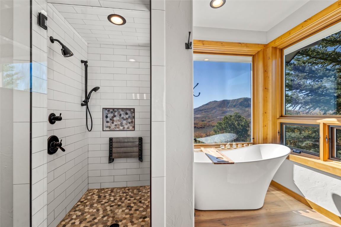 44300 Diamondback WAY