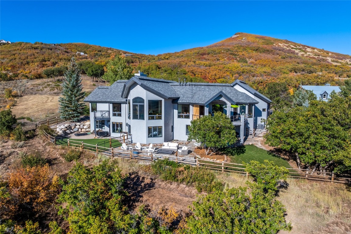 44300 Diamondback WAY