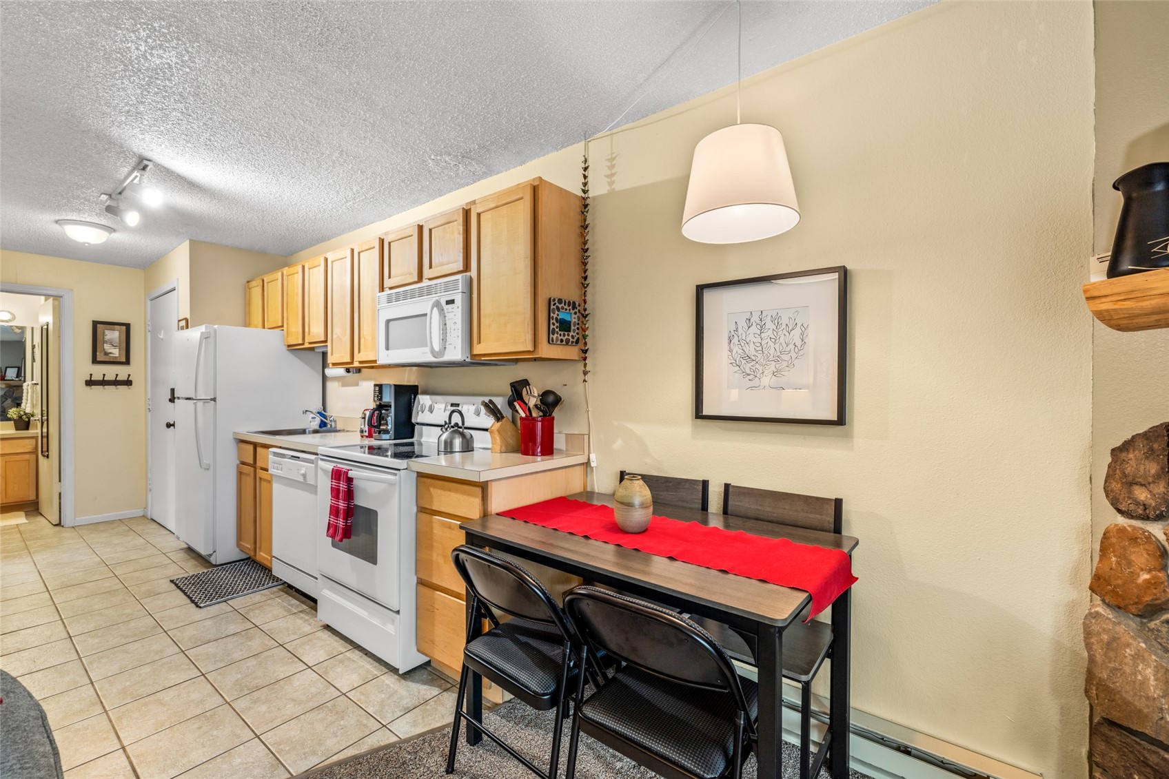 2883 Burgess Creek ROAD 208