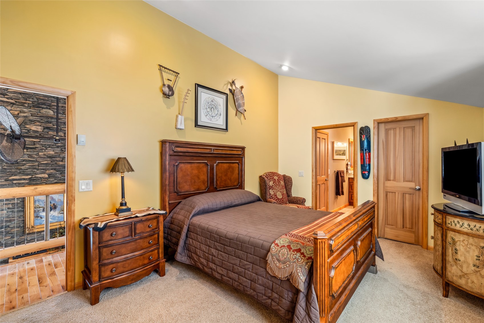 26000 High Ridge DRIVE