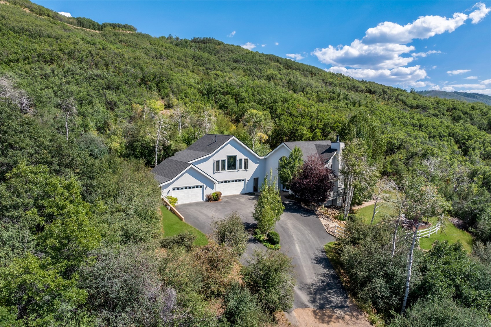 26000 High Ridge DRIVE