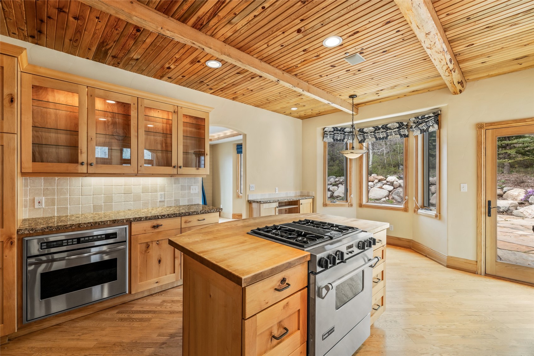 560 Steamboat BOULEVARD