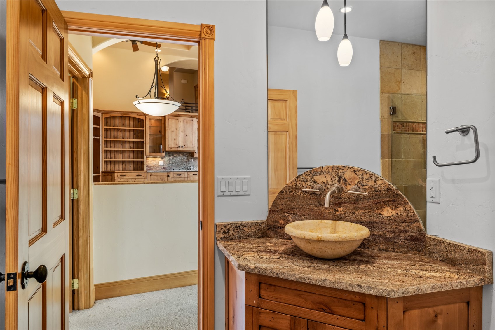 560 Steamboat BOULEVARD