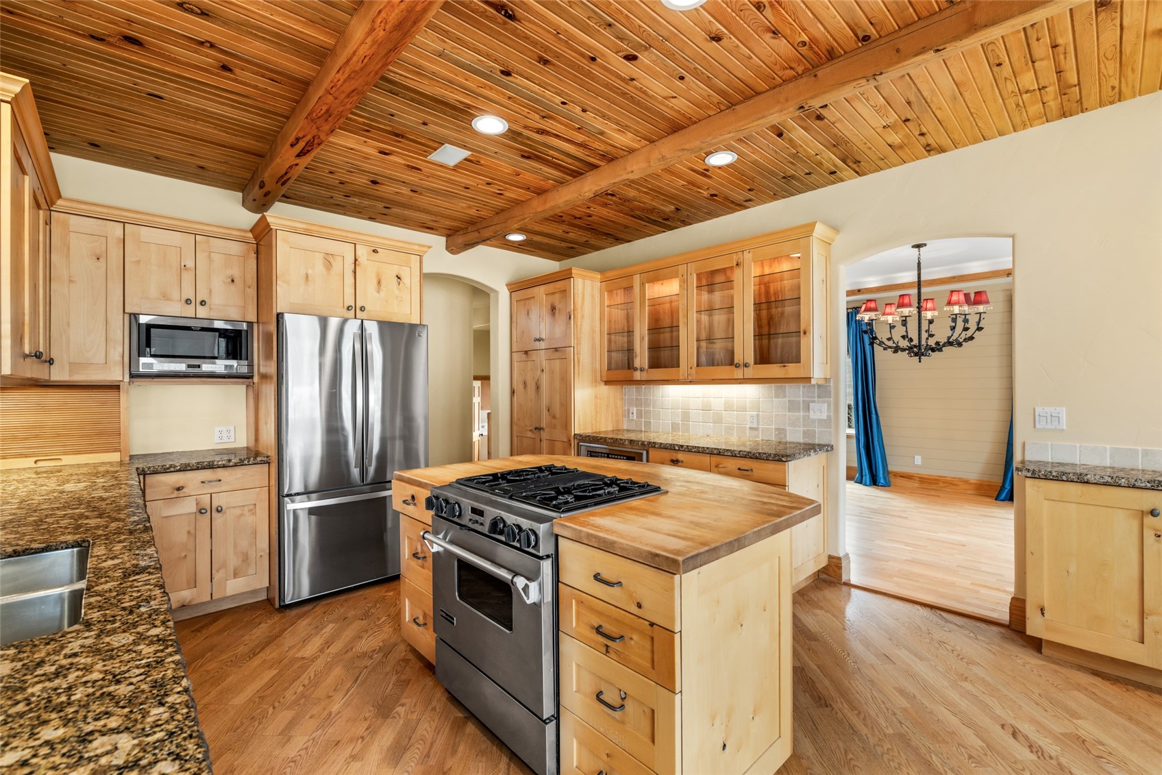 560 Steamboat BOULEVARD