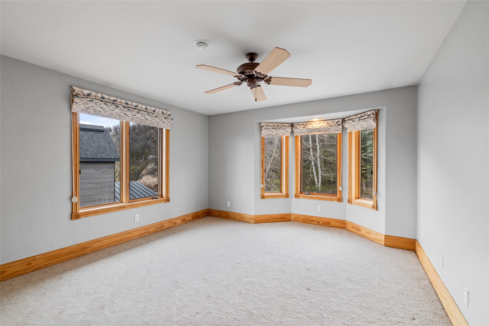 560 Steamboat BOULEVARD