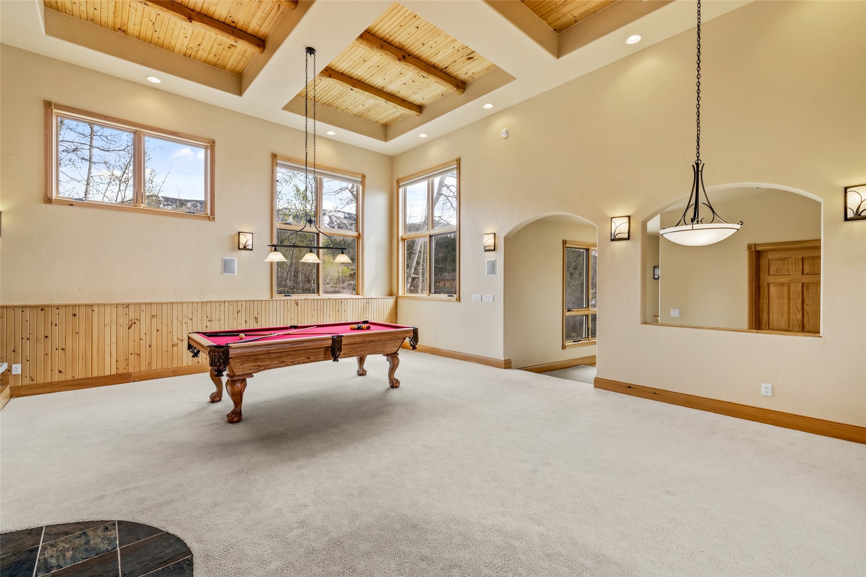 560 Steamboat BOULEVARD