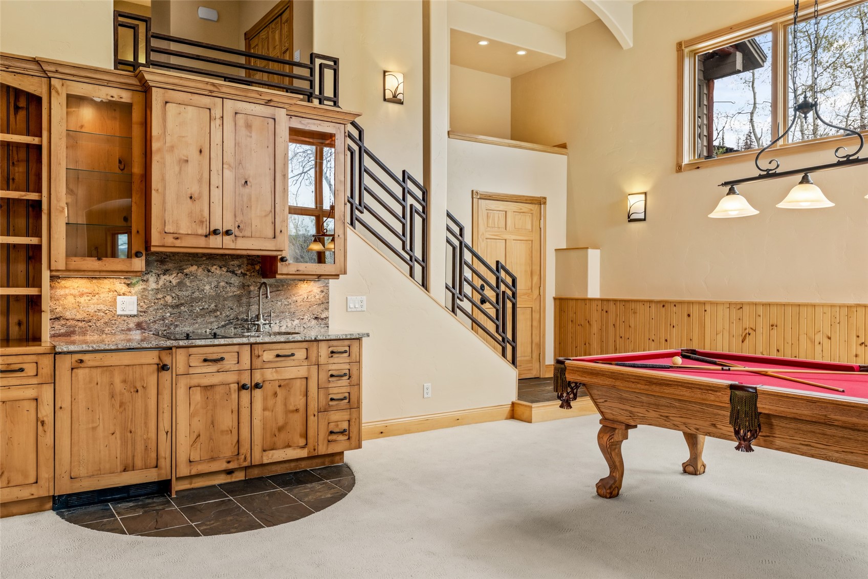 560 Steamboat BOULEVARD