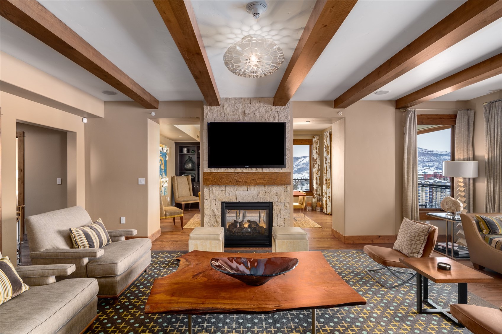 2410 Chutes LANE 2201