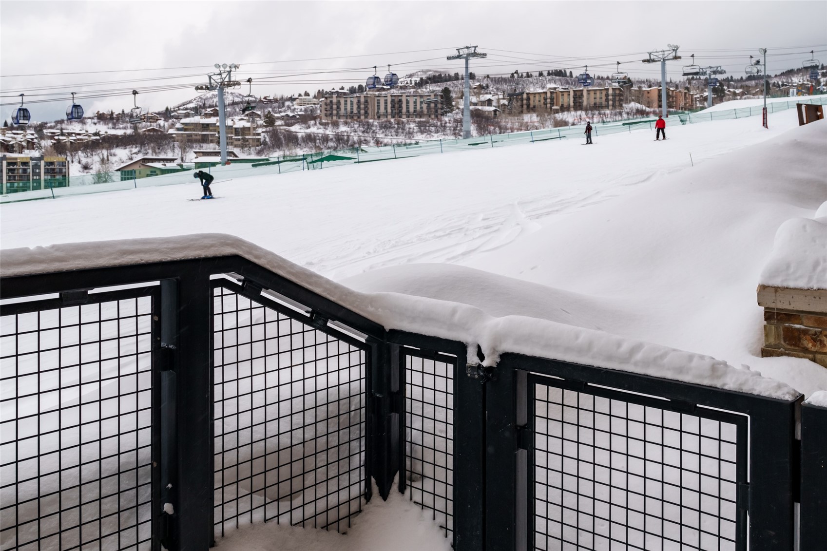 2410 Chutes LANE 2201