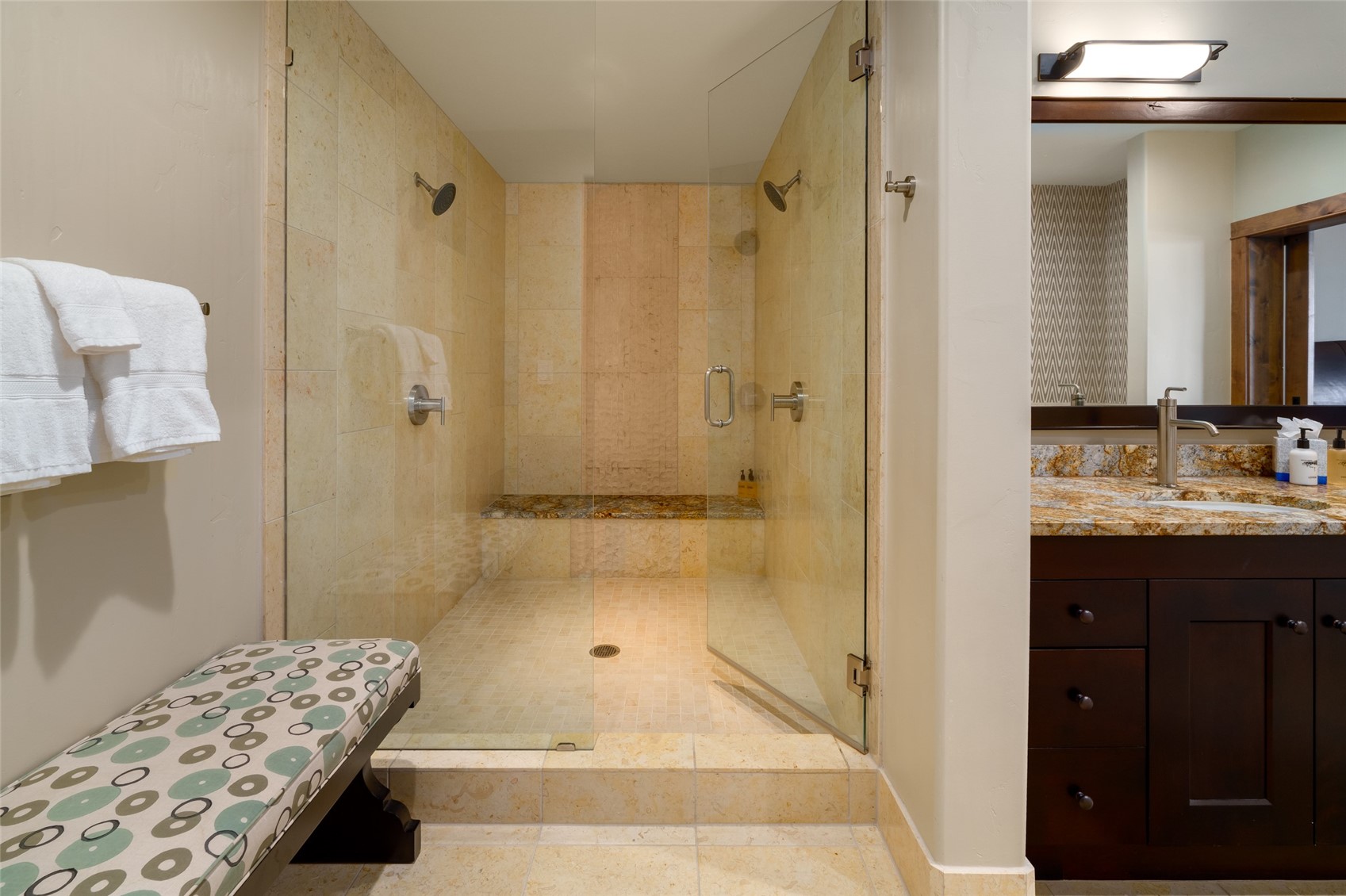 2410 Chutes LANE 2201