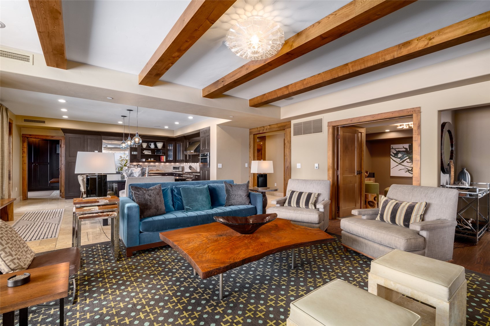 2410 Chutes LANE 2201