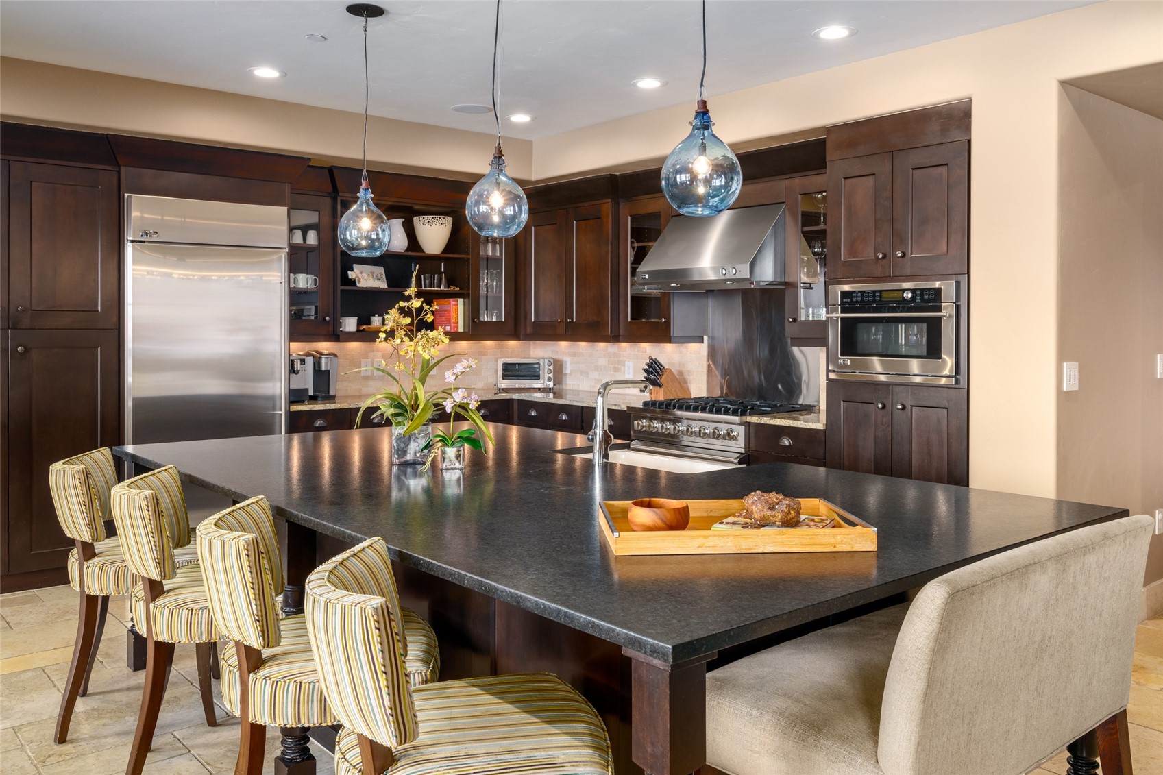 2410 Chutes LANE 2201