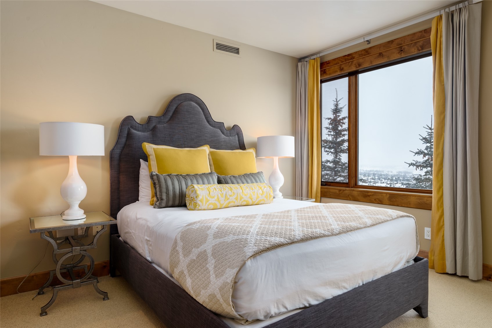 2410 Chutes LANE 2201