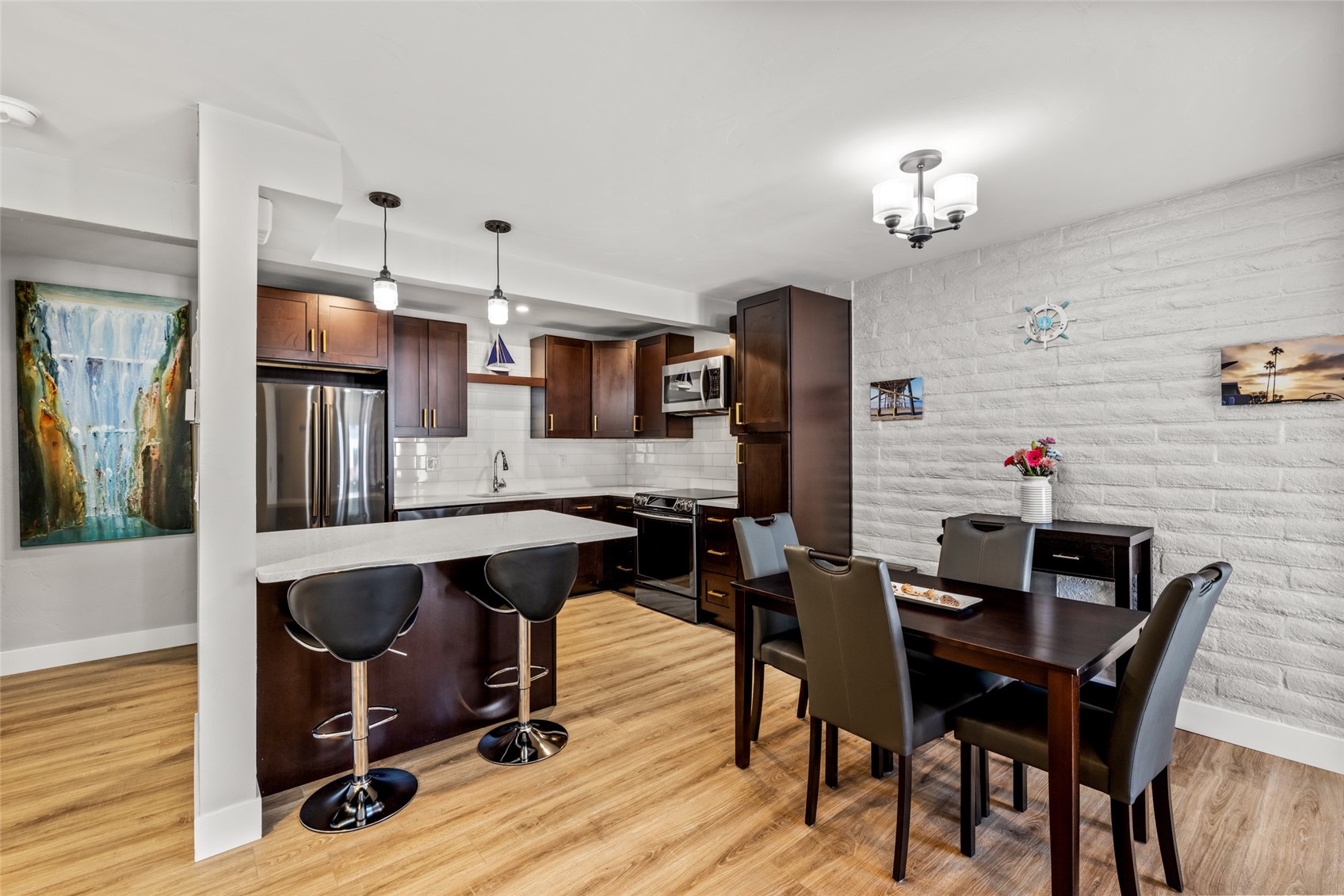13 Cedar COURT 13