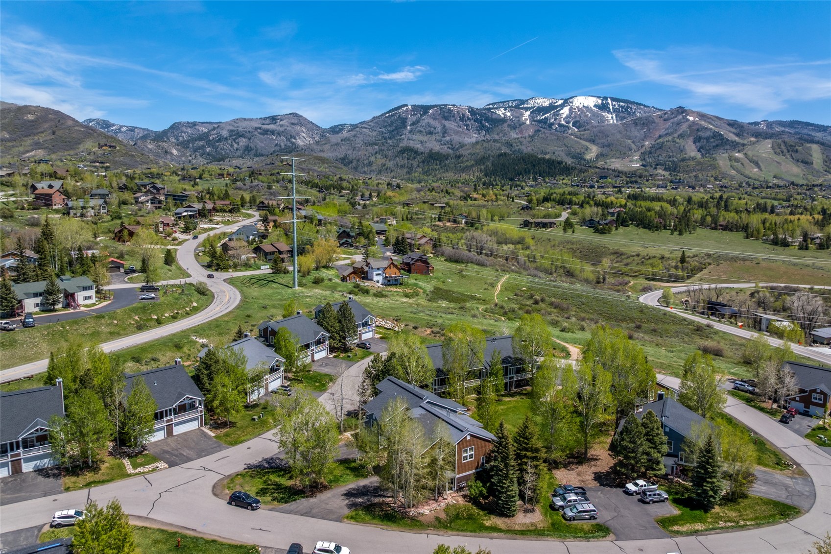 763 Mountain Vista CIRCLE 35