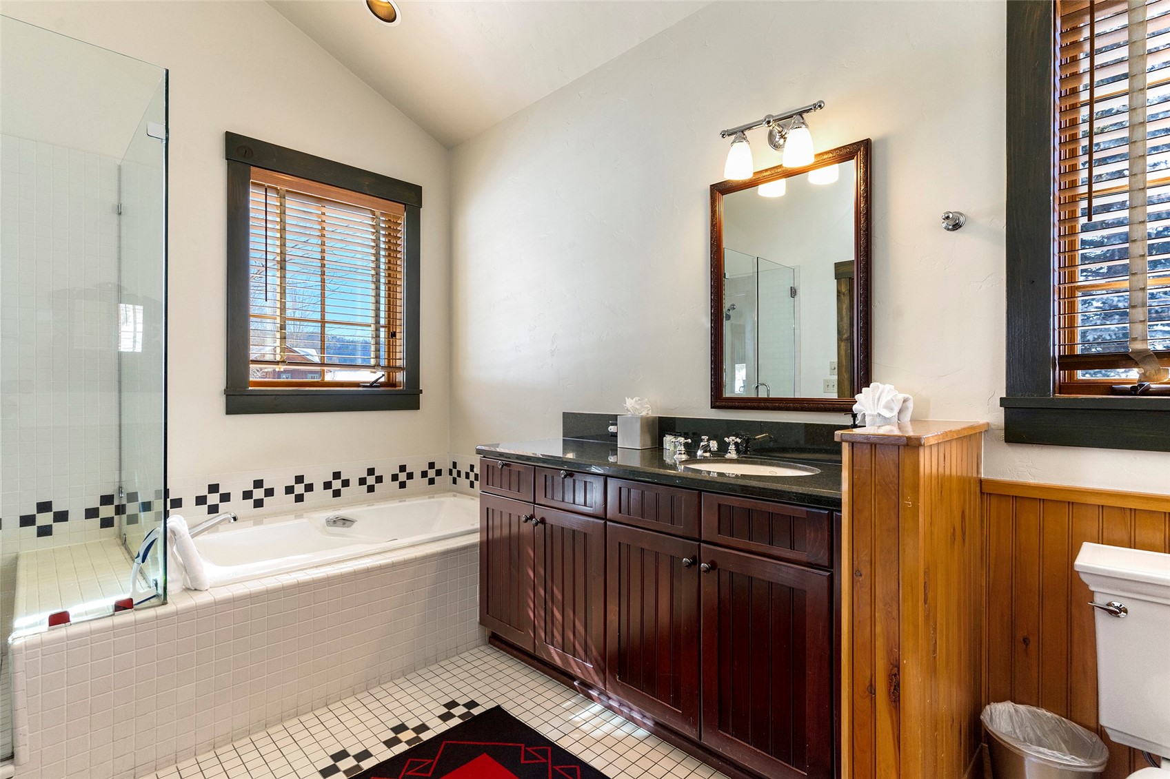 33400 Painted Pony LANE