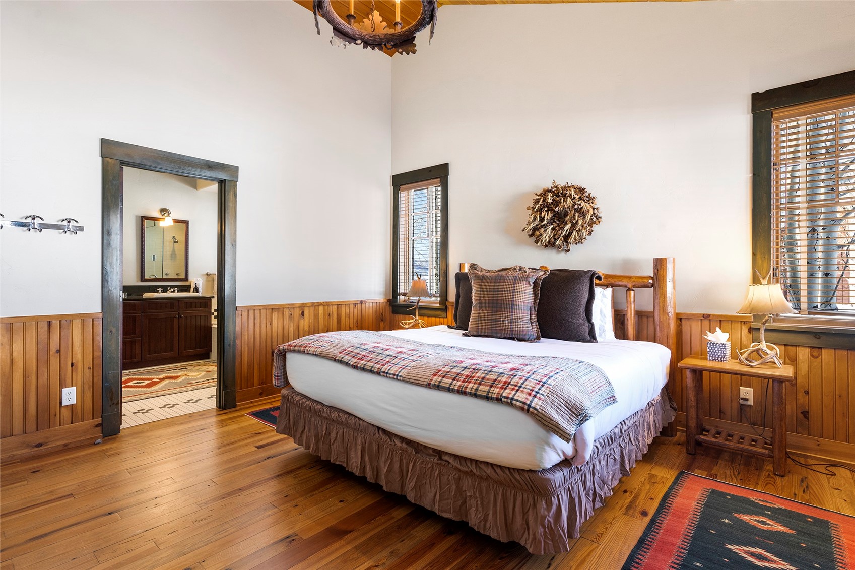 33400 Painted Pony LANE