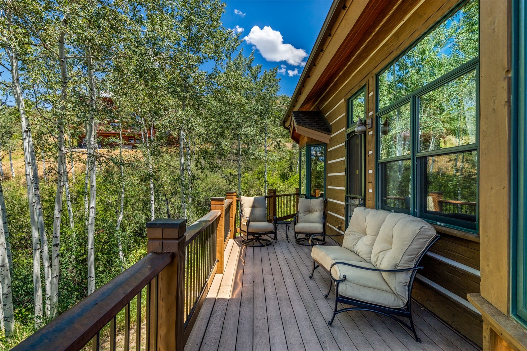 2897 Ski Trail LANE