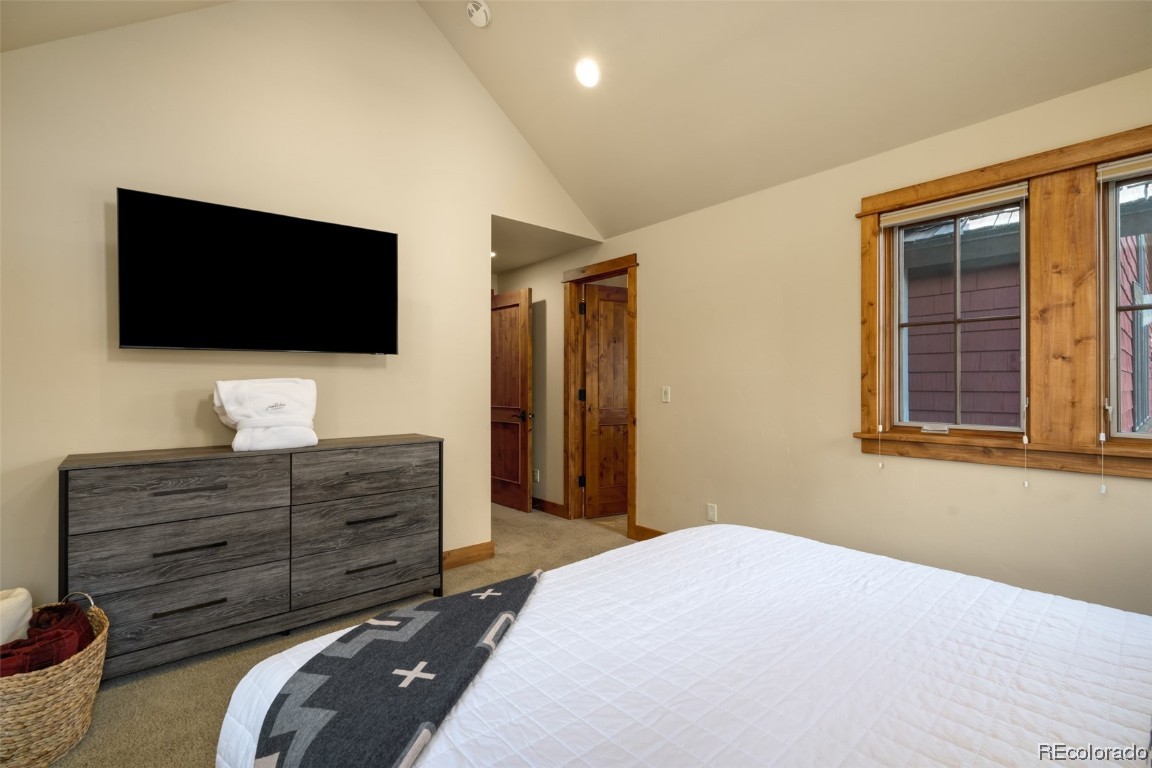 2053 Indian Summer DRIVE