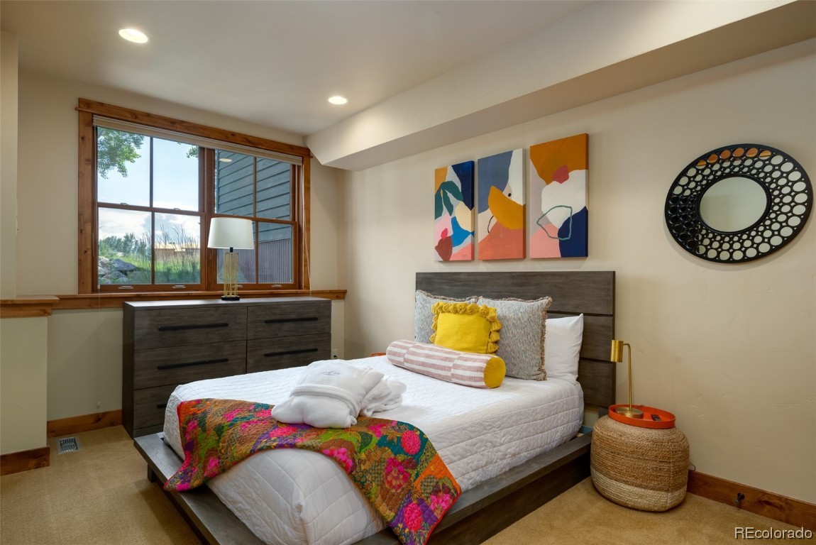 2053 Indian Summer DRIVE