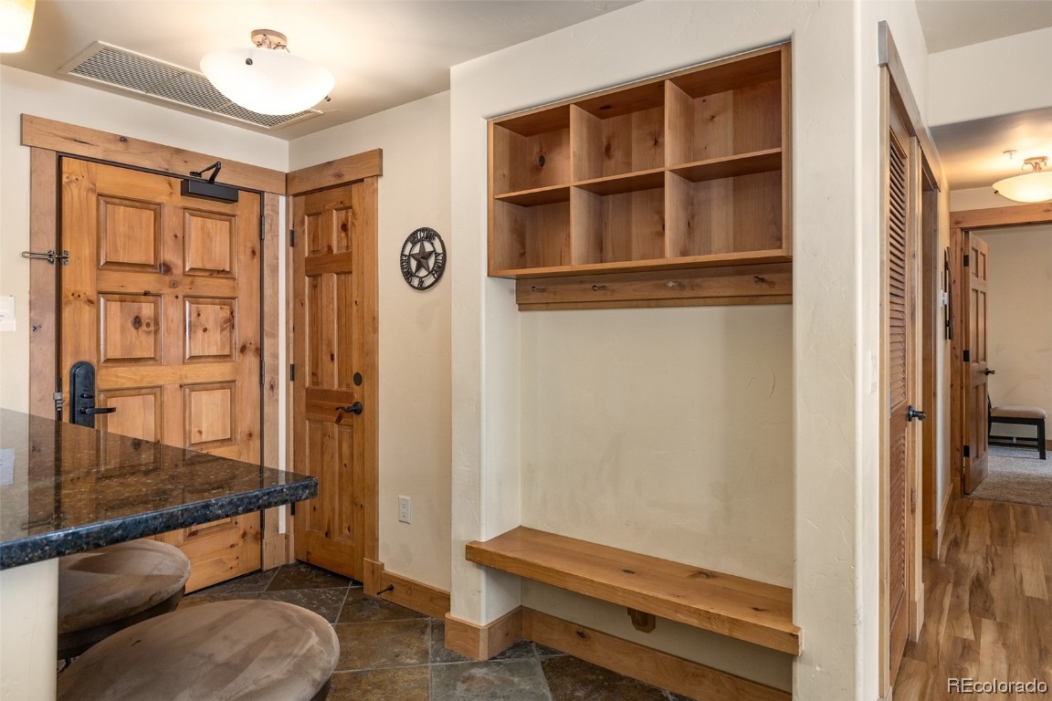 1875 Medicine Springs DRIVE 4207