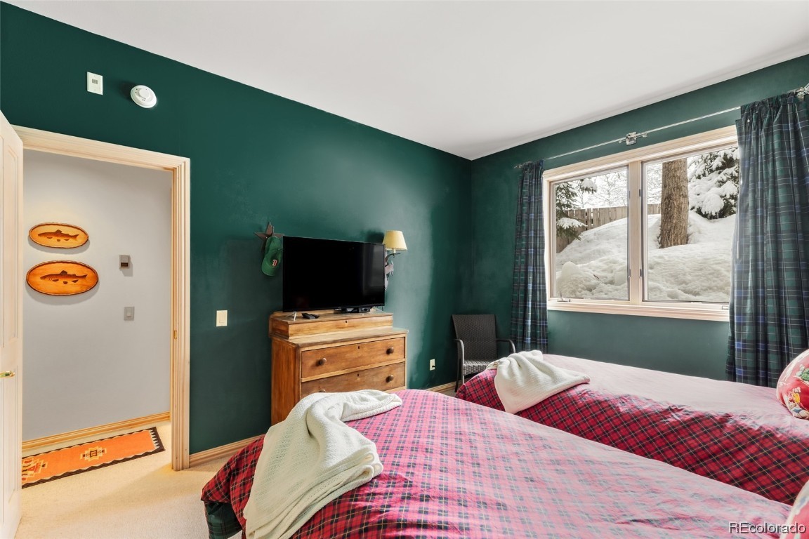 2300 Apres Ski WAY 10