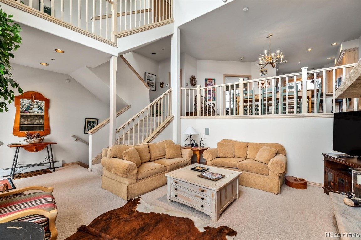 2300 Apres Ski WAY 10