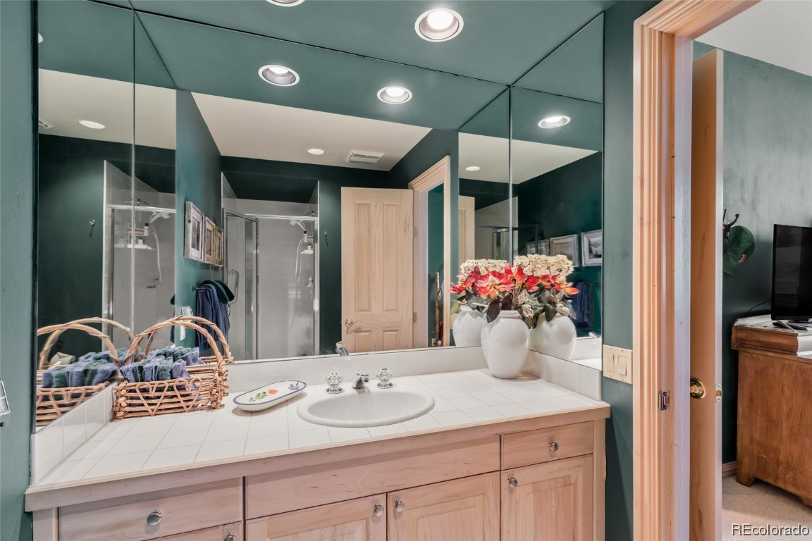 2300 Apres Ski WAY 10