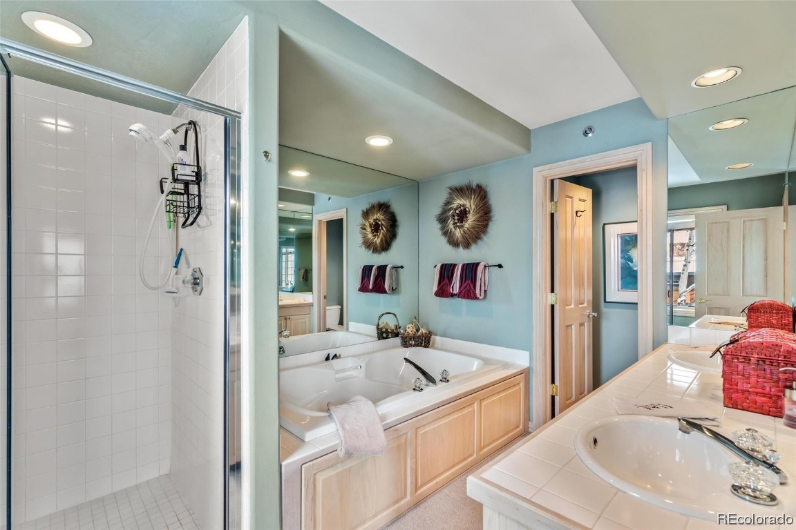 2300 Apres Ski WAY 10