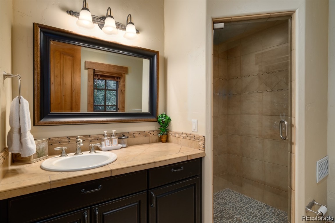 3050 Clearwater TRAIL