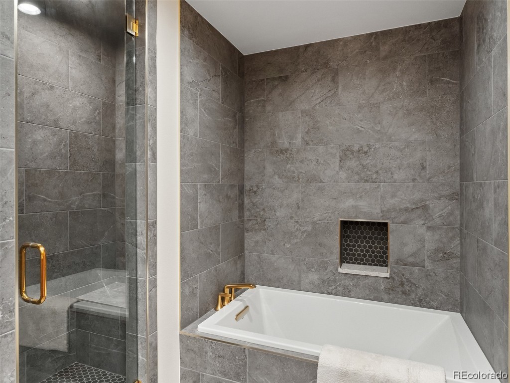 2600 Eagleridge DRIVE 26