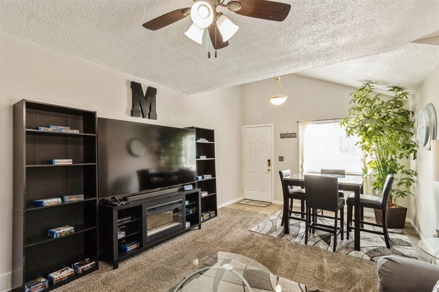 401 Payton Avenue