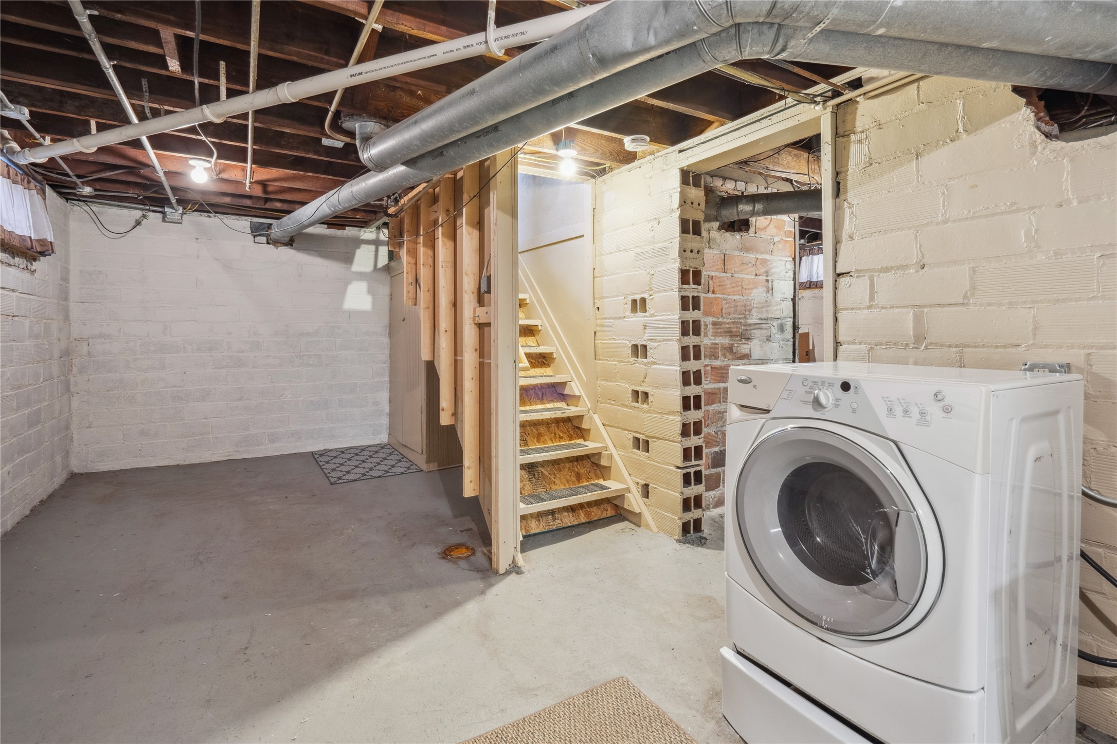1521 Guthrie Avenue