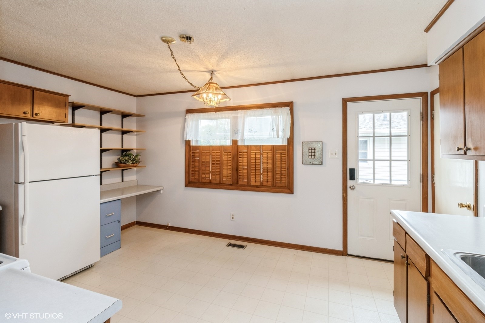 4641 Wakonda Drive